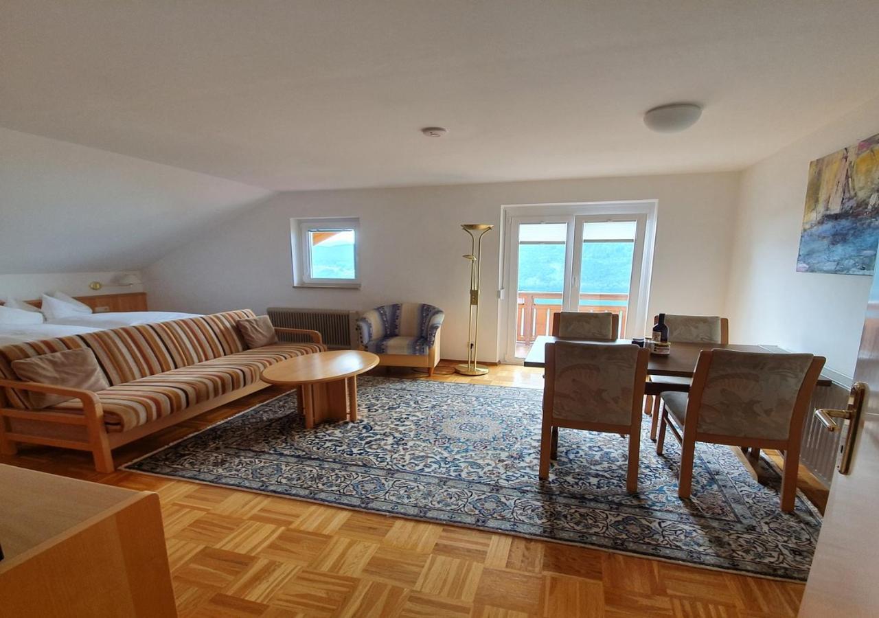 Haus Kraller-Urlaub Mit Seeblick Millstatt am See Zewnętrze zdjęcie