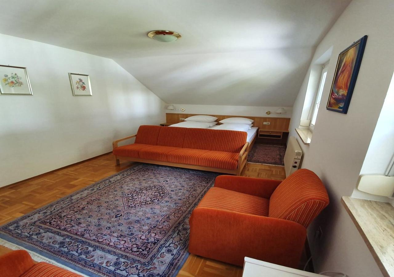 Haus Kraller-Urlaub Mit Seeblick Millstatt am See Zewnętrze zdjęcie